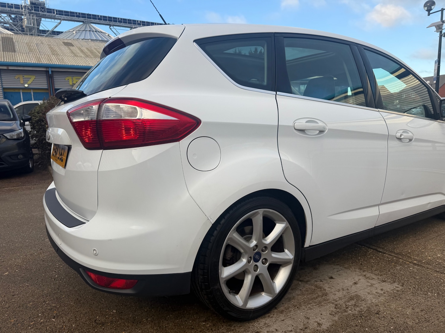 Used Ford C-Max 2014 for sale - 76685256: Photo 17