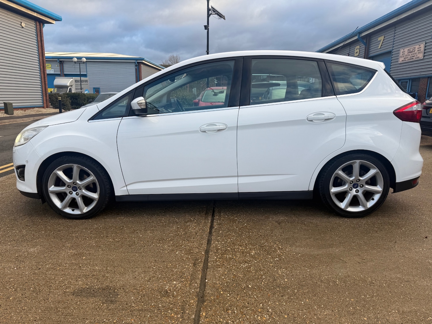 Used Ford C-Max 2014 for sale - 76685256: Photo 7