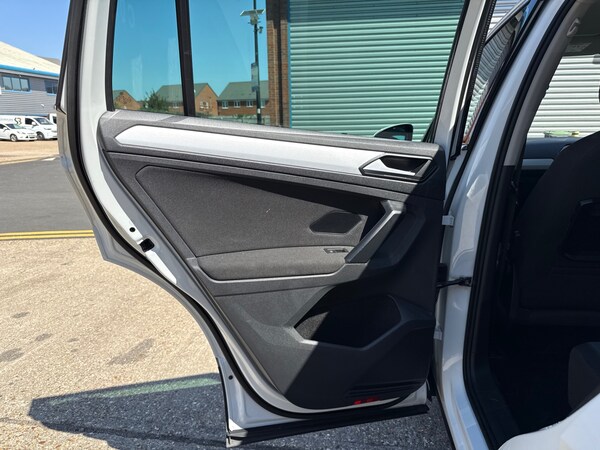 Used Volkswagen Tiguan 2016 for sale - 75611772: Photo 59