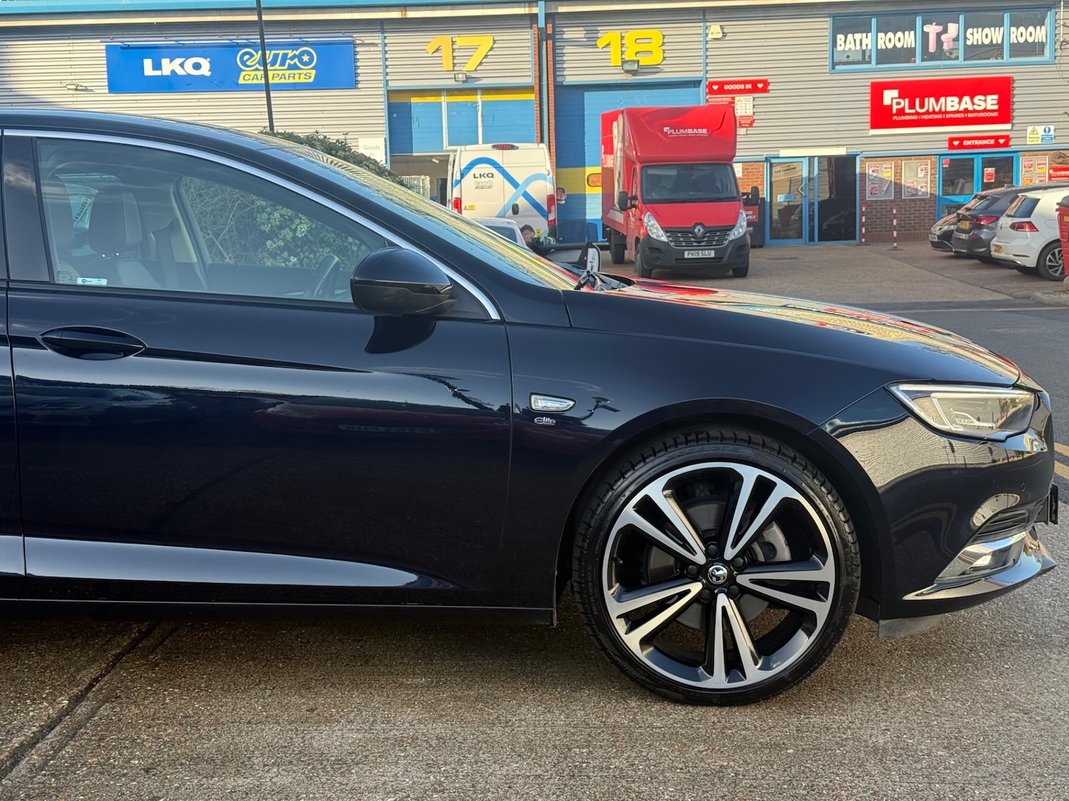 Used Vauxhall Insignia 2018 for sale - 76859389: Photo 25