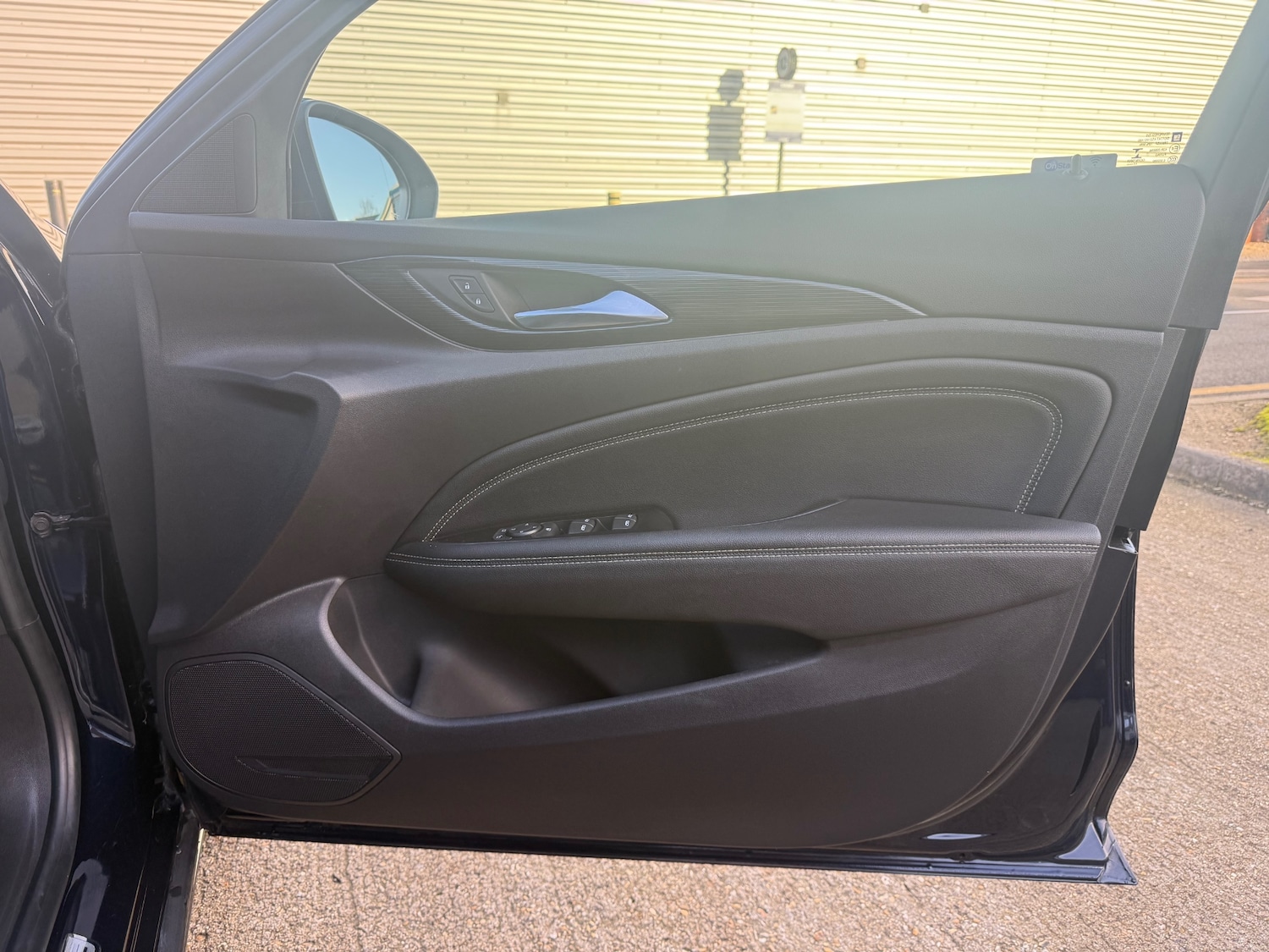 Used Vauxhall Insignia 2018 for sale - 76859389: Photo 34