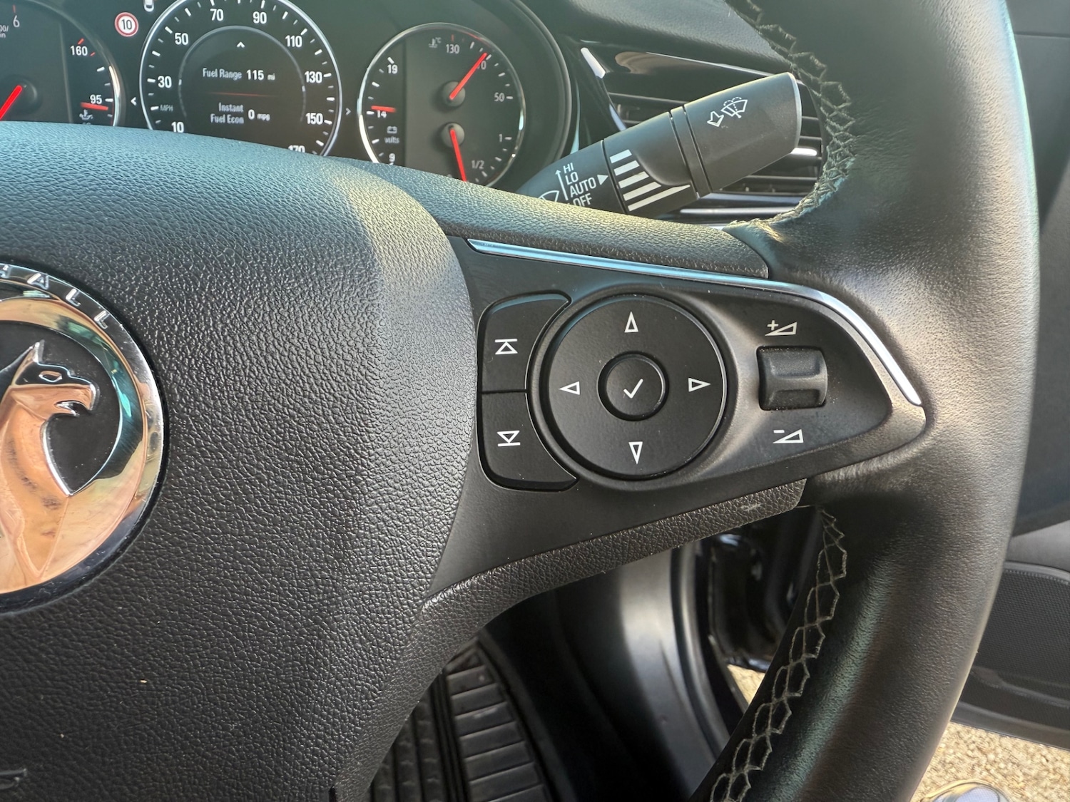 Used Vauxhall Insignia 2018 for sale - 76859389: Photo 45