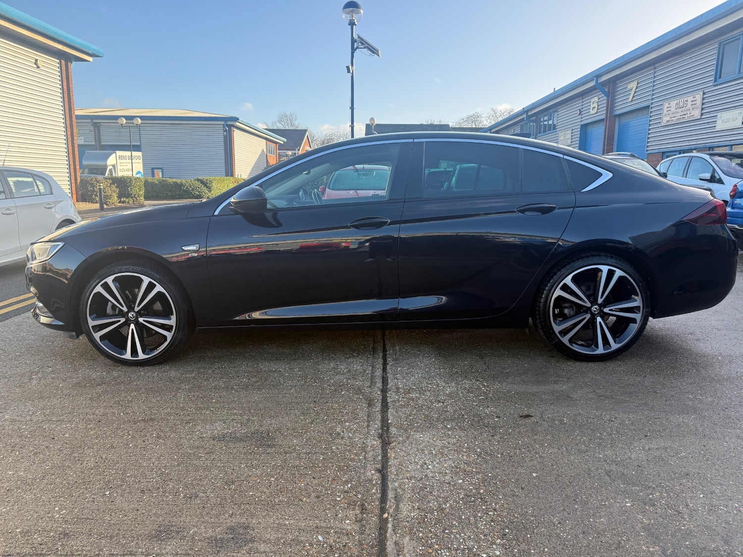 Used Vauxhall Insignia 2018 for sale - 76859389: Photo 9
