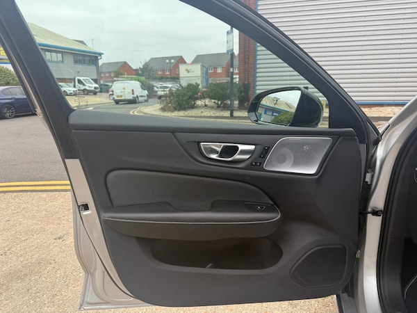 Used Volvo S60 2022 for sale - 75636937: Photo 12