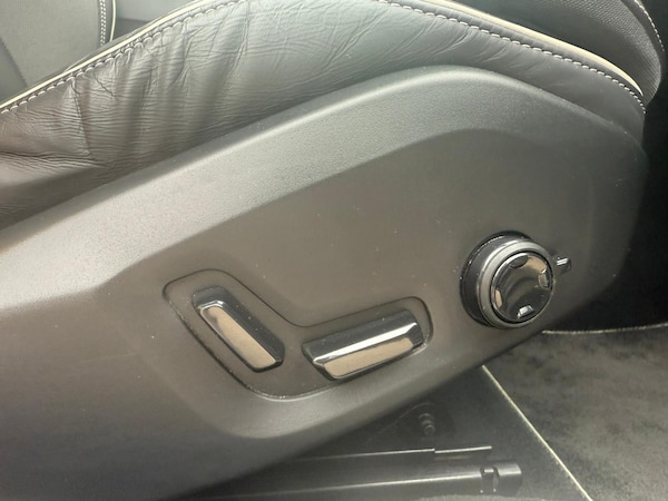 Used Volvo S60 2022 for sale - 75636937: Photo 45