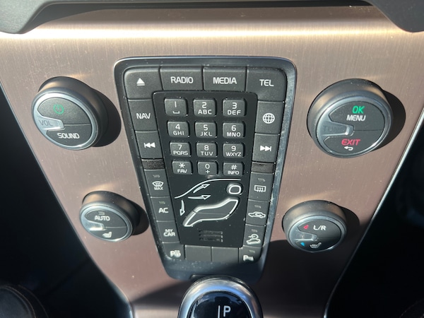 Used Volvo V40 2017 for sale - 75167845: Photo 16