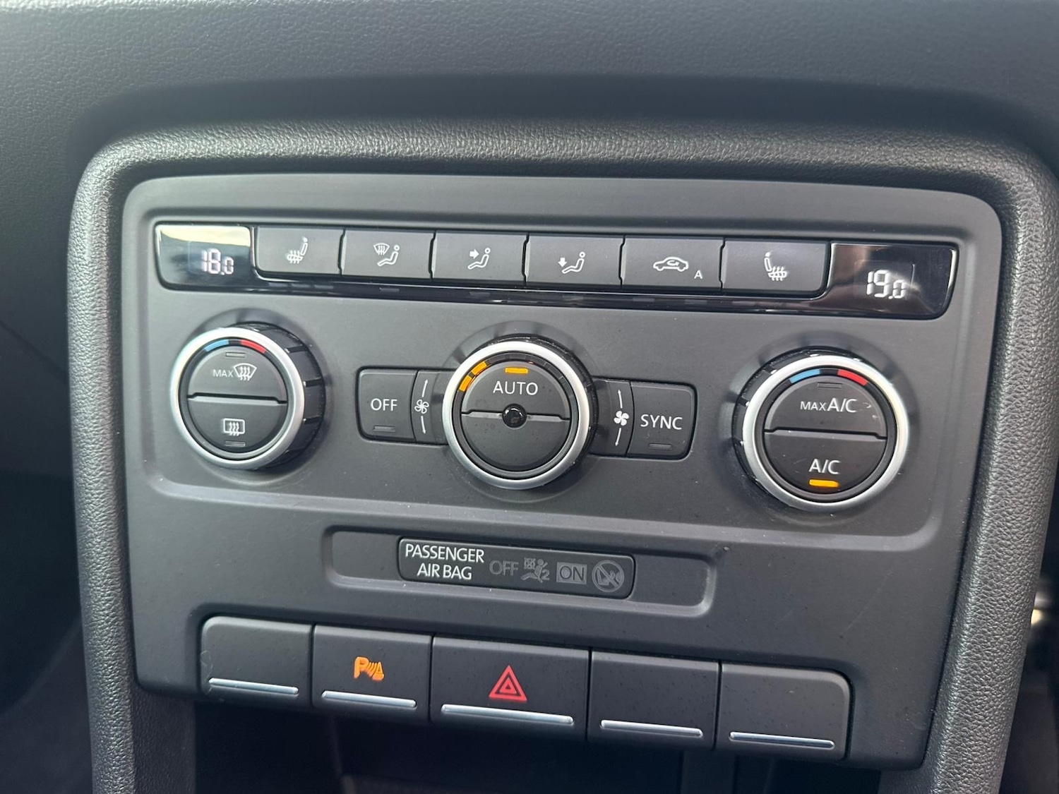 Used Volkswagen Beetle 2013 for sale - 76476020: Photo 17