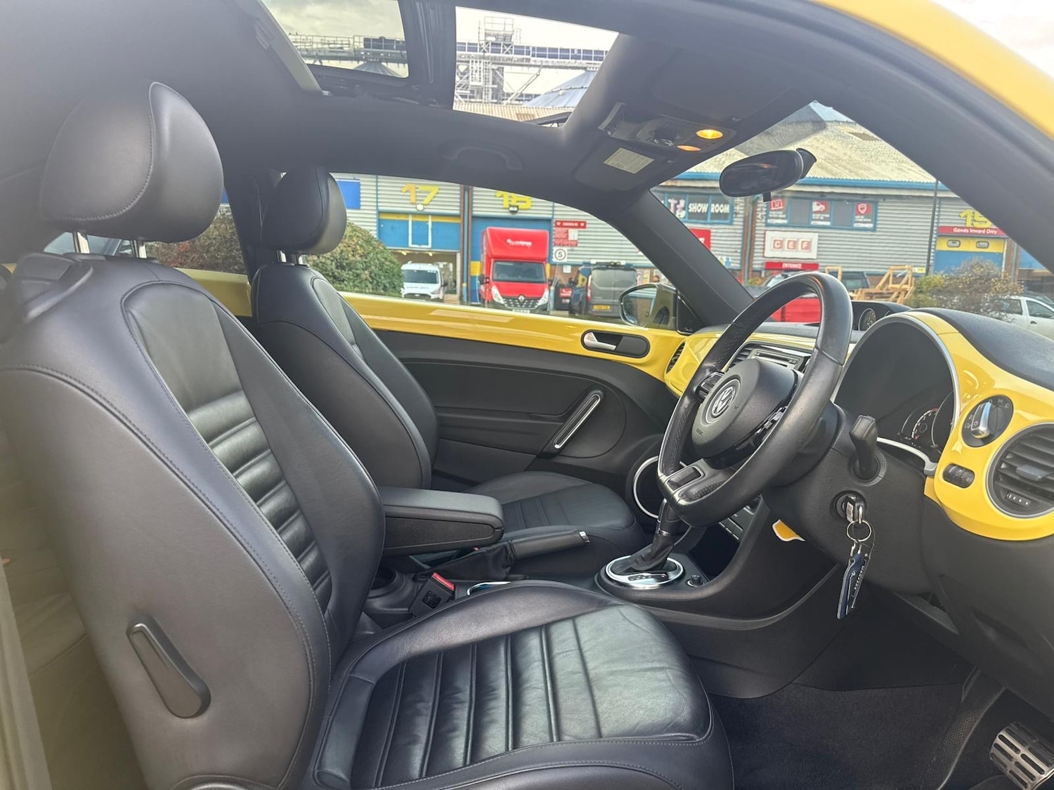 Used Volkswagen Beetle 2013 for sale - 76476020: Photo 20