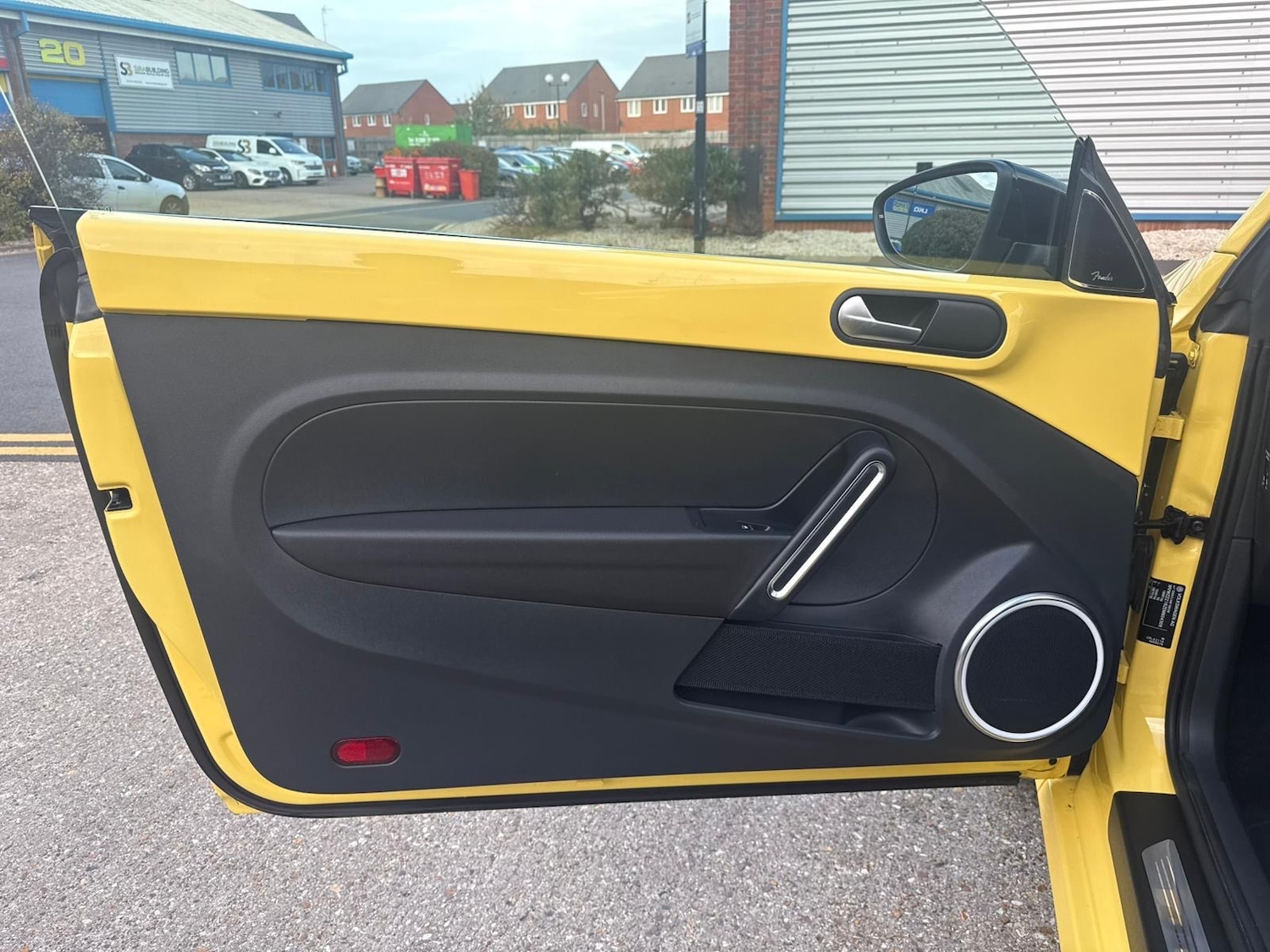 Used Volkswagen Beetle 2013 for sale - 76476020: Photo 25