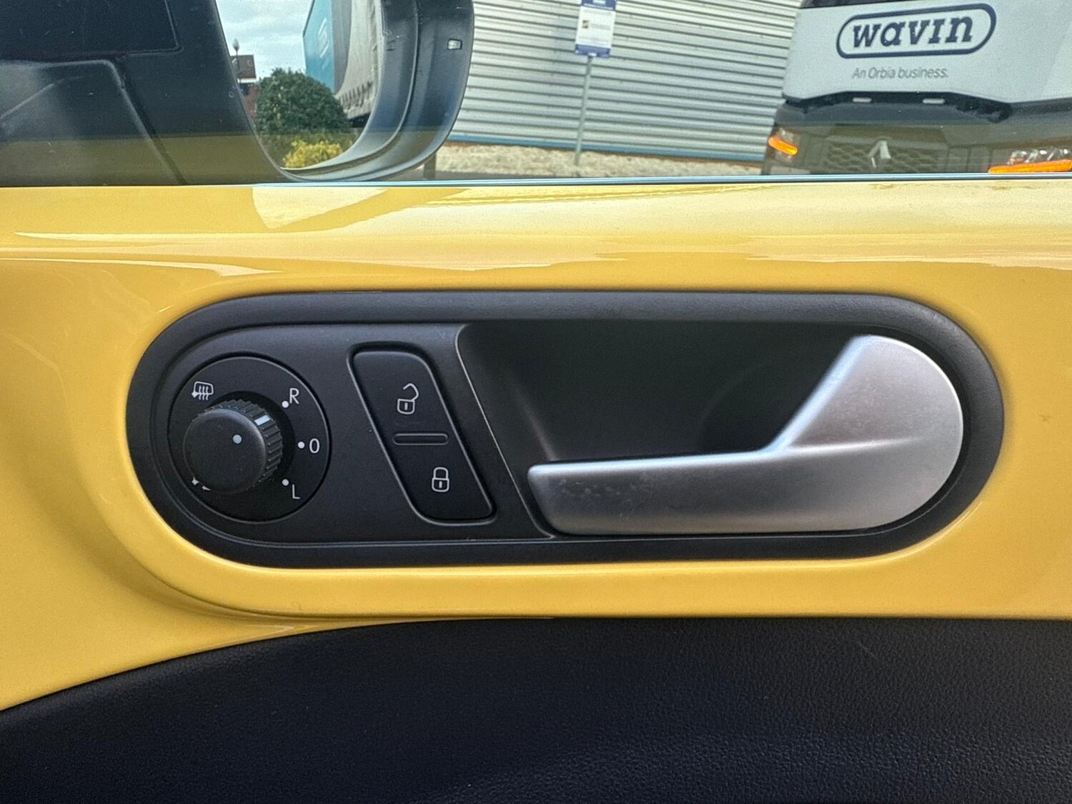 Used Volkswagen Beetle 2013 for sale - 76476020: Photo 60