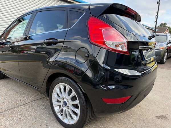Used Ford Fiesta 2015 for sale - 76131267: Photo 18