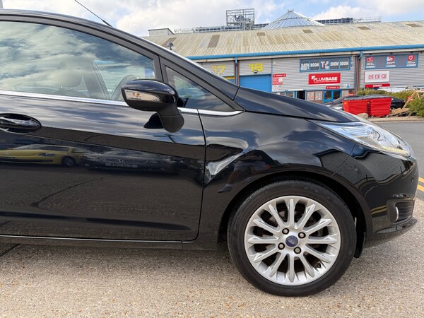 Used Ford Fiesta 2015 for sale - 76131267: Photo 23