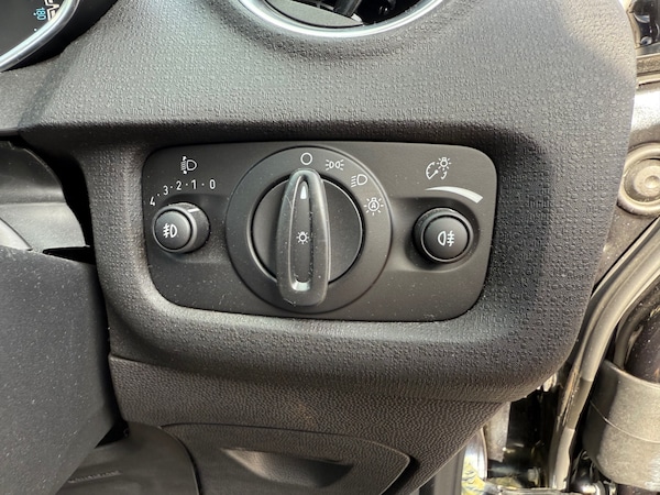 Used Ford Fiesta 2015 for sale - 76131267: Photo 40
