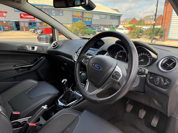 Used Ford Fiesta 2015 for sale - 76131267: Photo 53