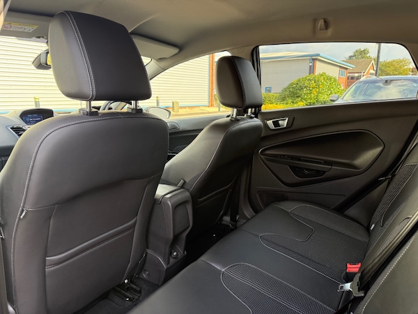 Used Ford Fiesta 2015 for sale - 76131267: Photo 65