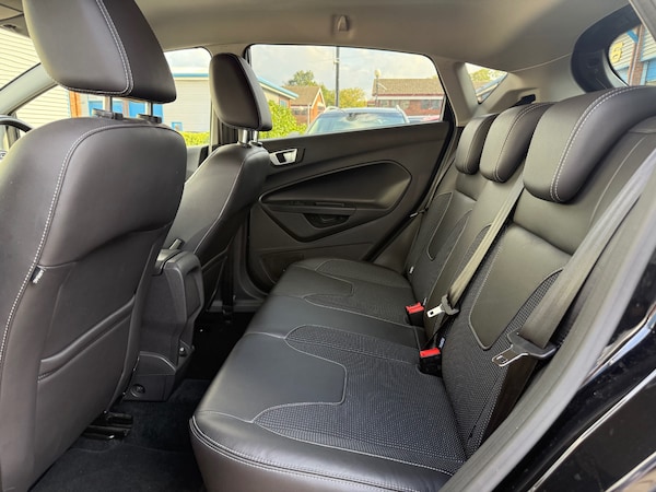 Used Ford Fiesta 2015 for sale - 76131267: Photo 66