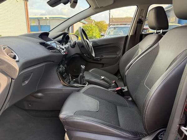 Used Ford Fiesta 2015 for sale - 76131267: Photo 68