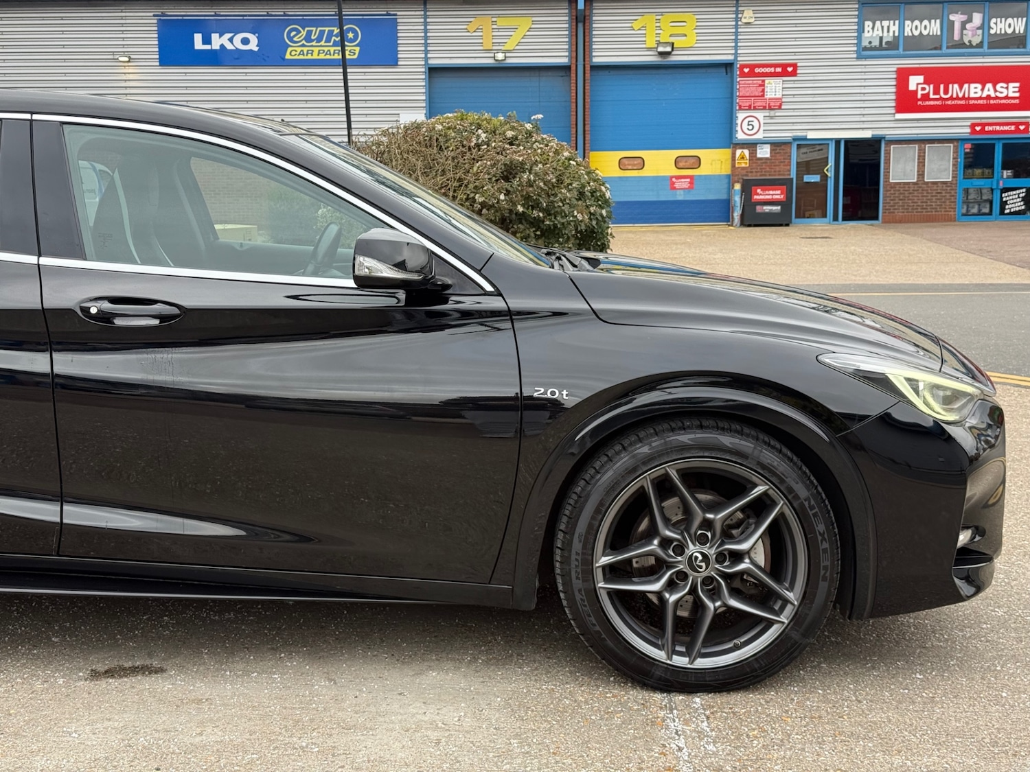 Used Infiniti Q30 2017 for sale - 77896397: Photo 26