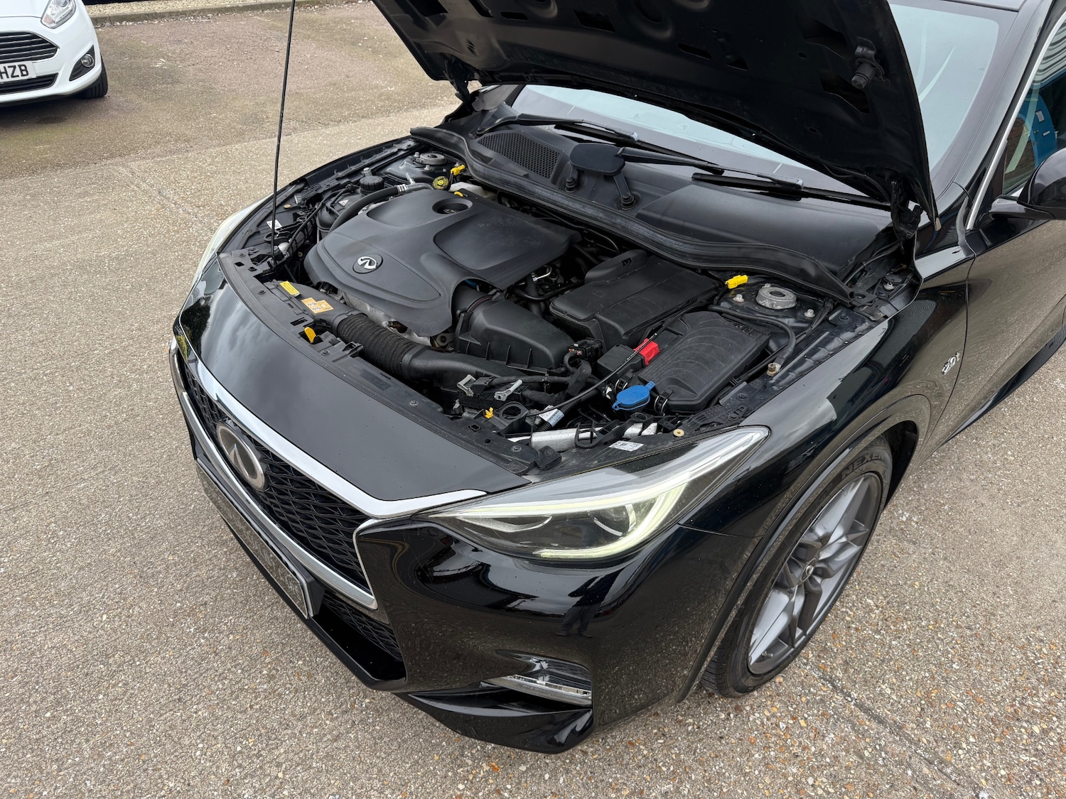Used Infiniti Q30 2017 for sale - 77896397: Photo 37