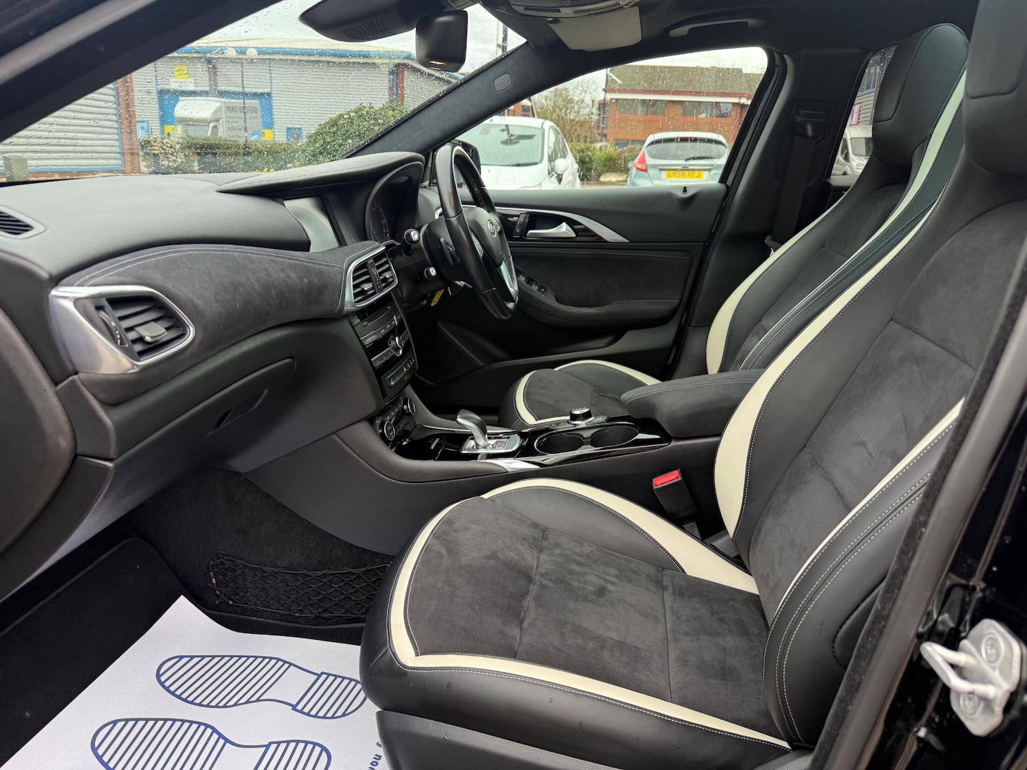 Used Infiniti Q30 2017 for sale - 77896397: Photo 65