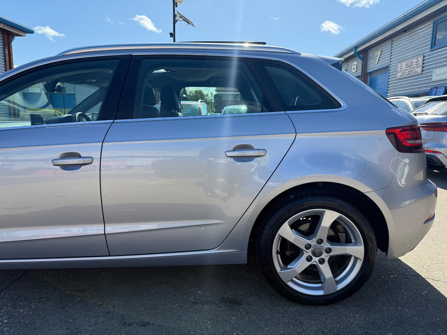 Vehicle 29