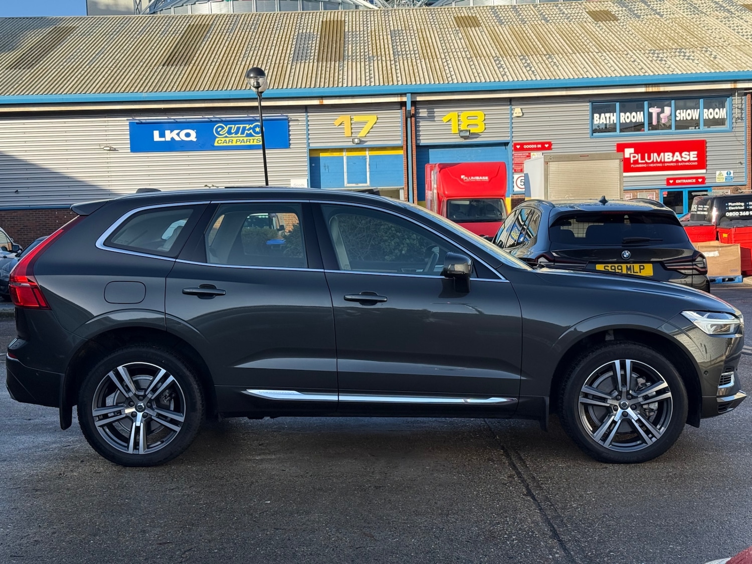Used Volvo XC60 2019 for sale - 76777988: Photo 3