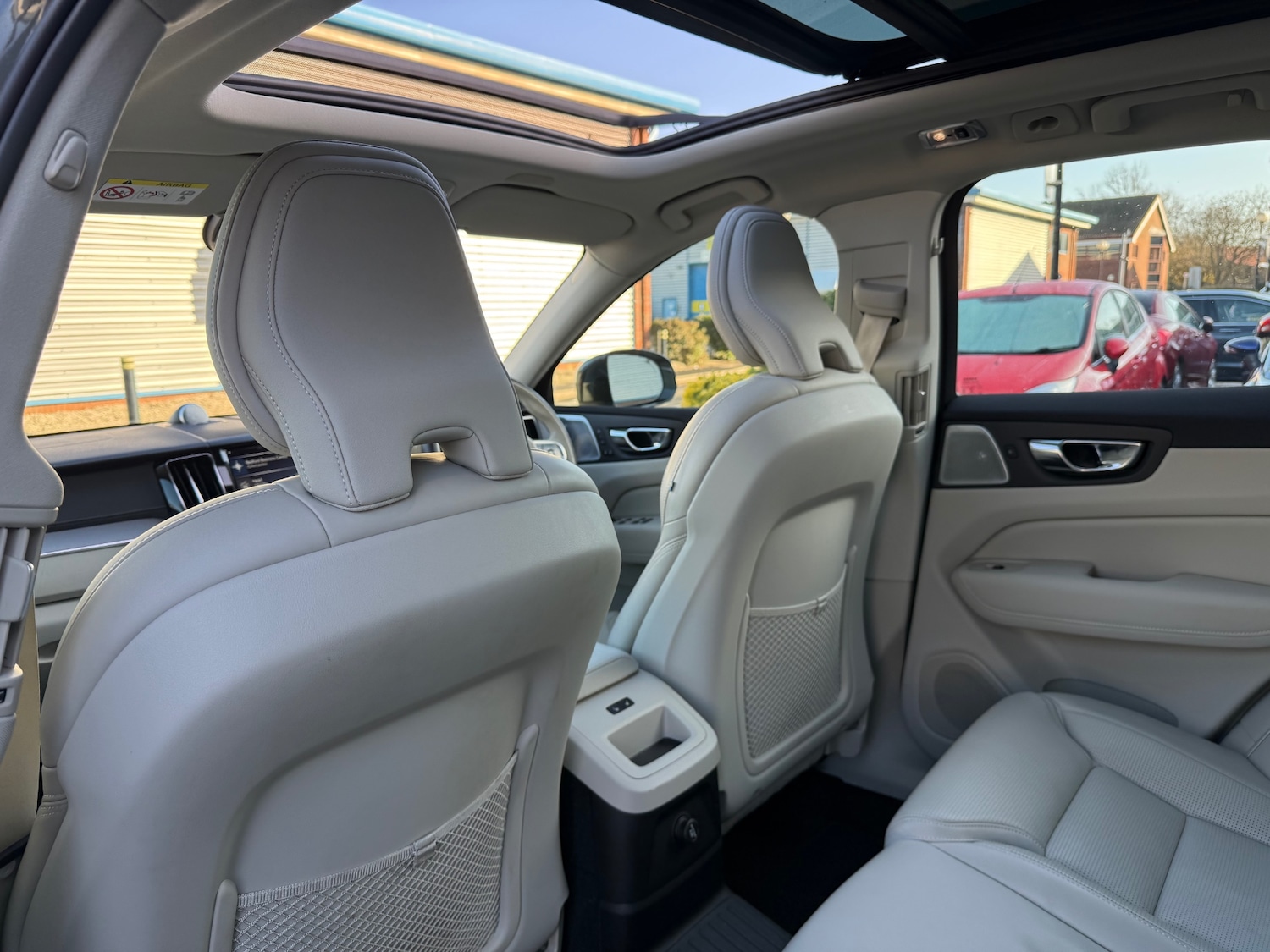 Used Volvo XC60 2019 for sale - 76777988: Photo 76