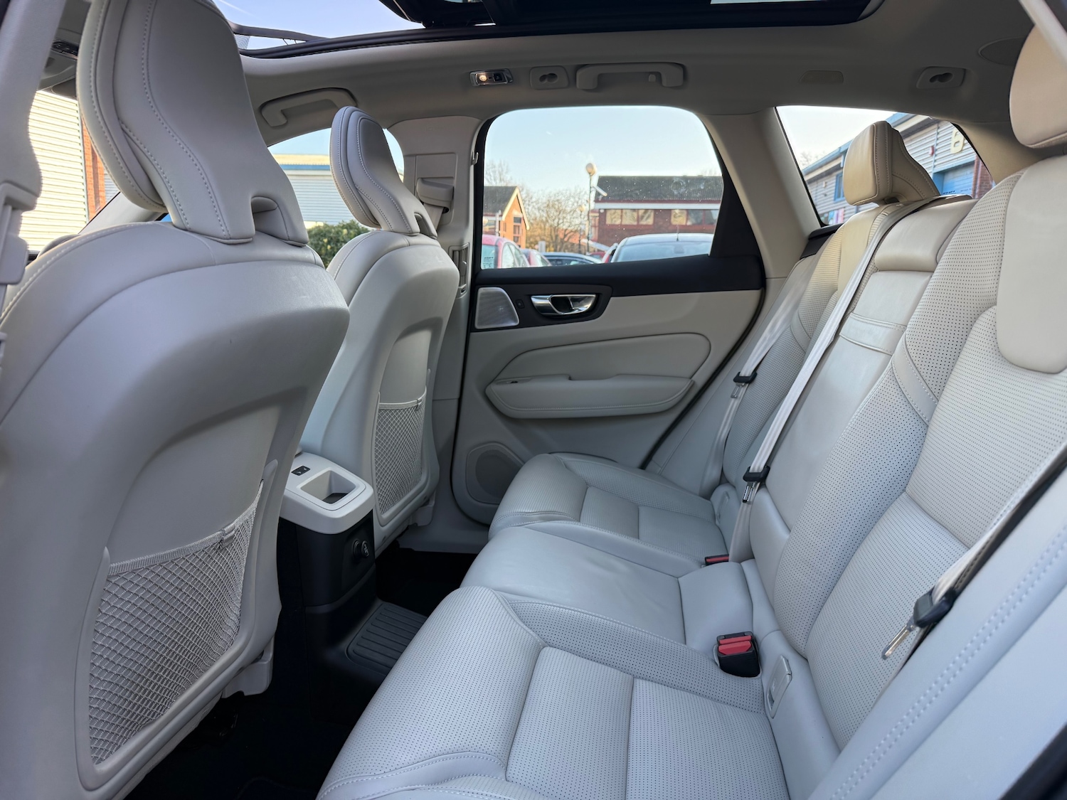 Used Volvo XC60 2019 for sale - 76777988: Photo 77