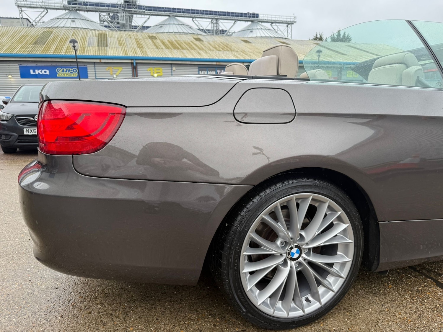 Used BMW 3 Series 2011 for sale - 77284045: Photo 26