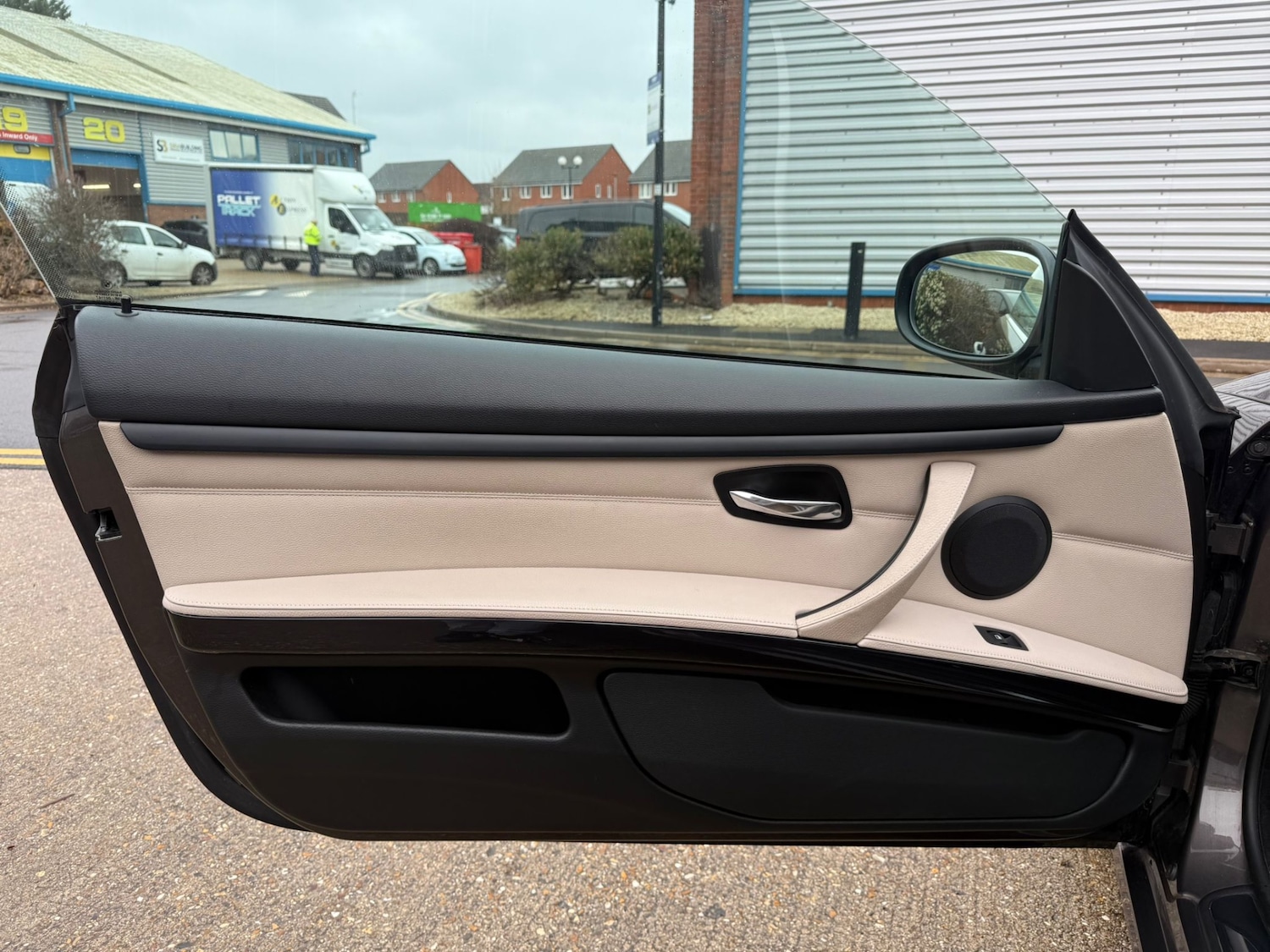 Used BMW 3 Series 2011 for sale - 77284045: Photo 50