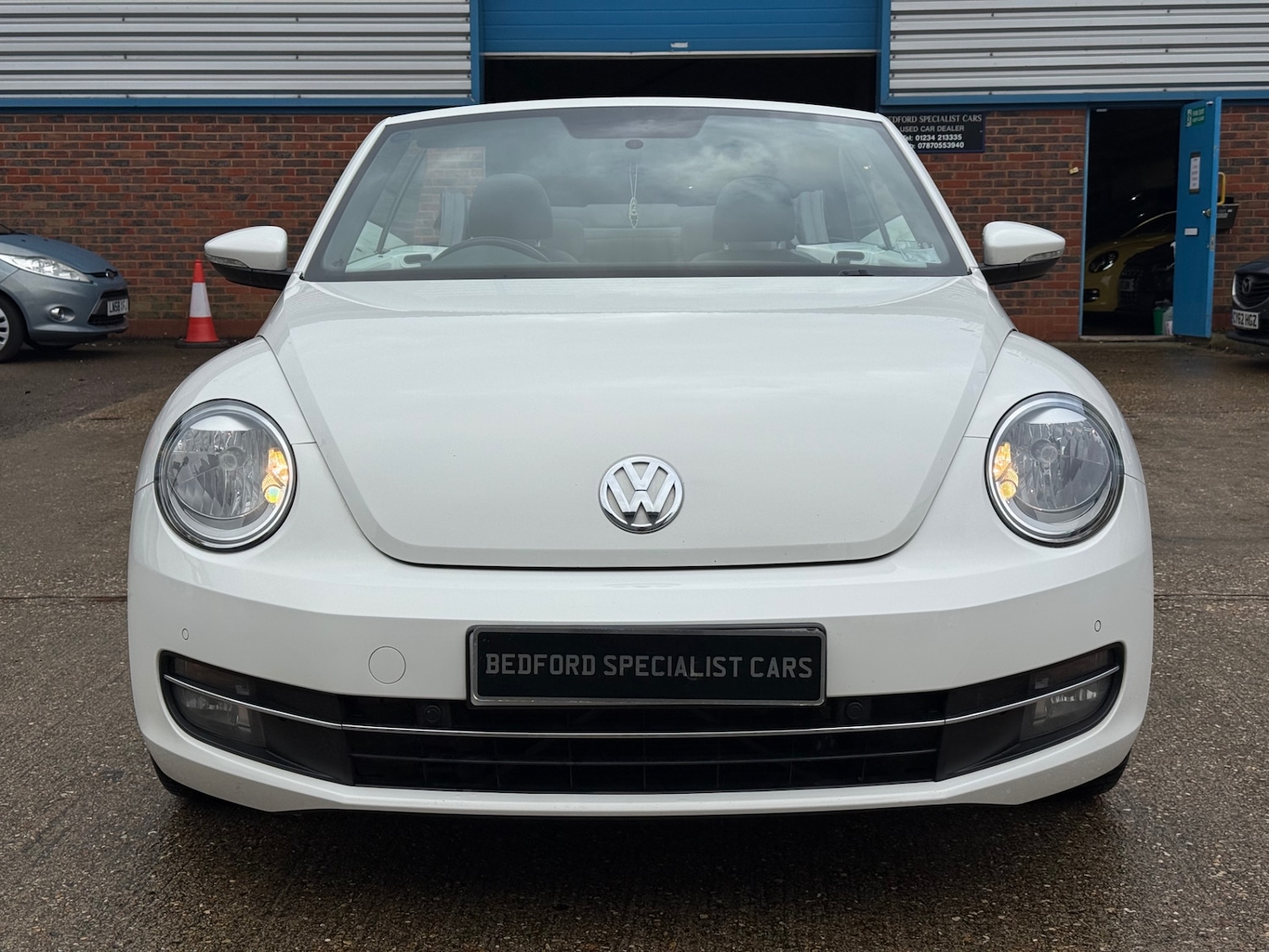 Used Volkswagen Beetle 2013 for sale - 77617881: Photo 2