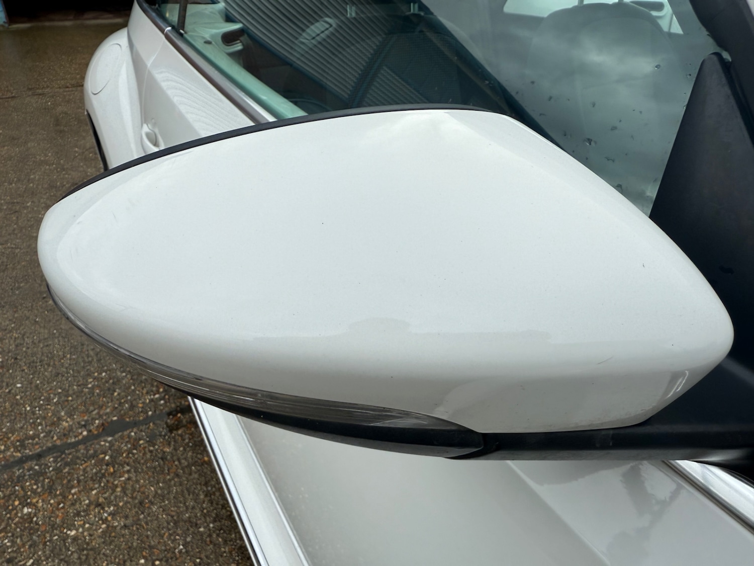 Used Volkswagen Beetle 2013 for sale - 77617881: Photo 25