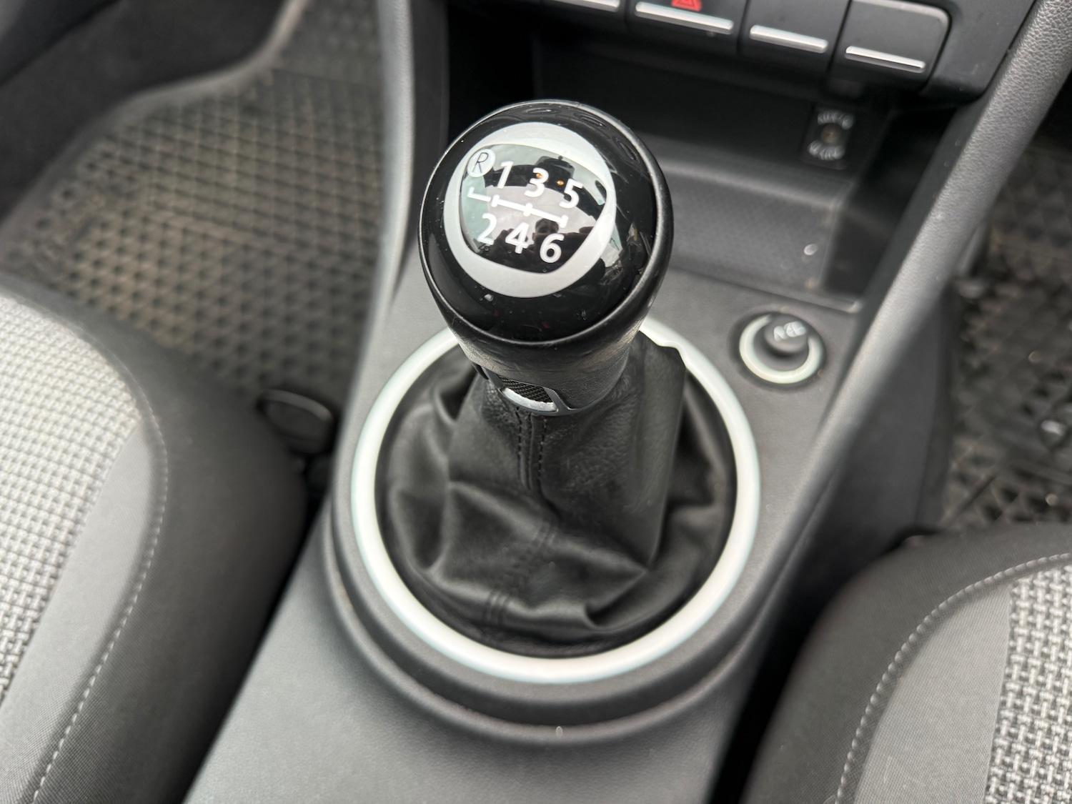 Used Volkswagen Beetle 2013 for sale - 77617881: Photo 46