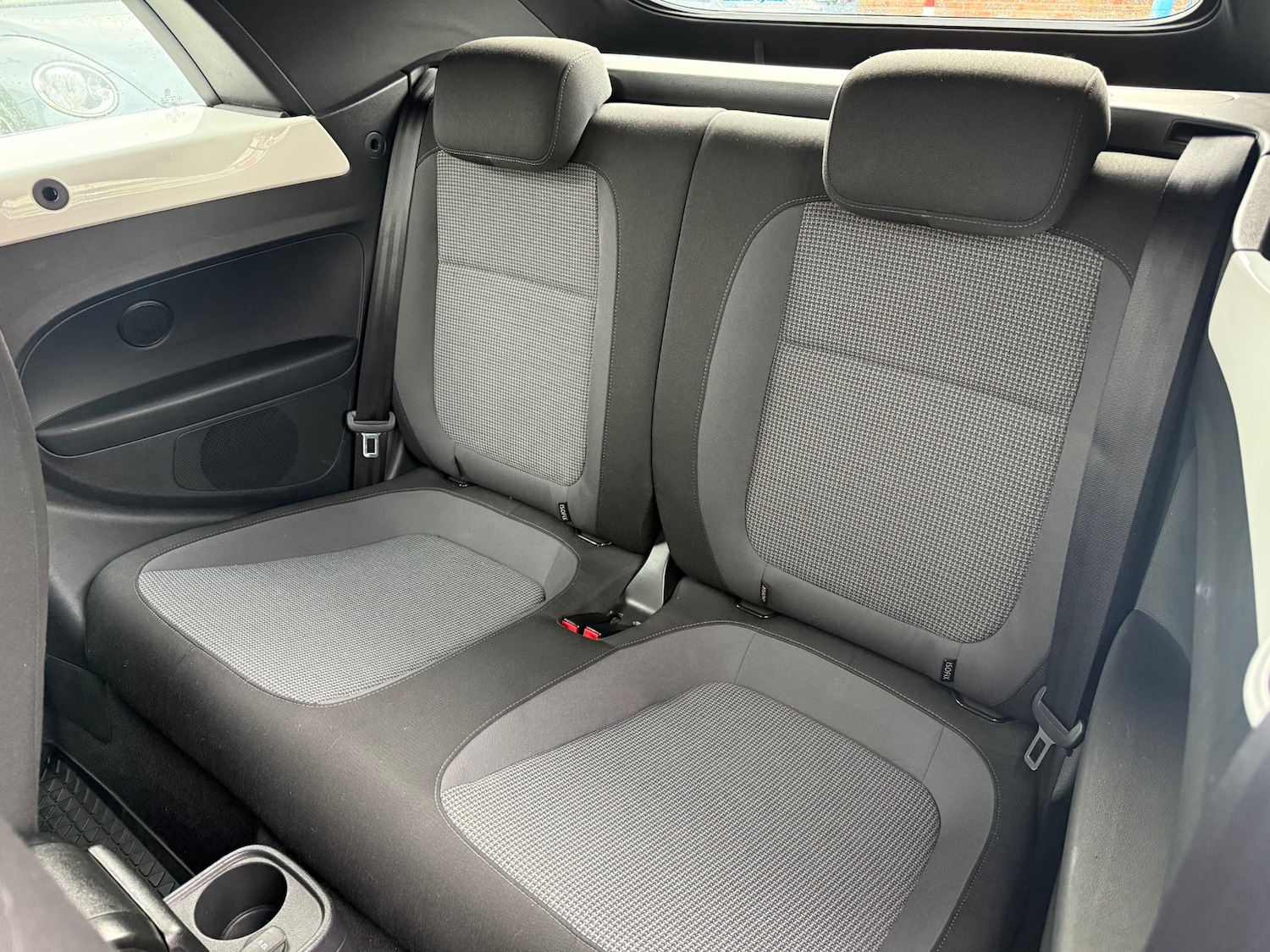 Used Volkswagen Beetle 2013 for sale - 77617881: Photo 56