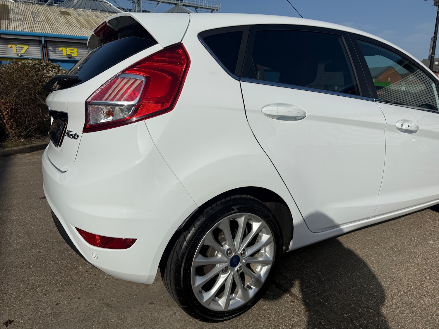 Used Ford Fiesta 2015 for sale - 77665908: Photo 12