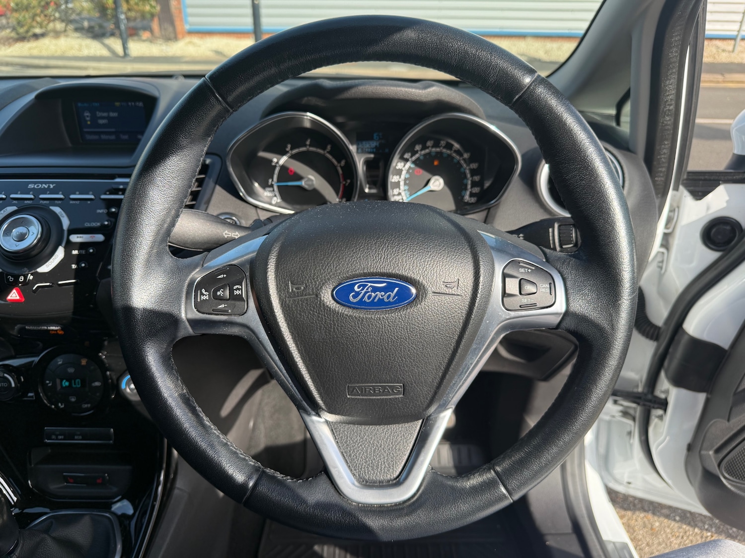 Used Ford Fiesta 2015 for sale - 77665908: Photo 36