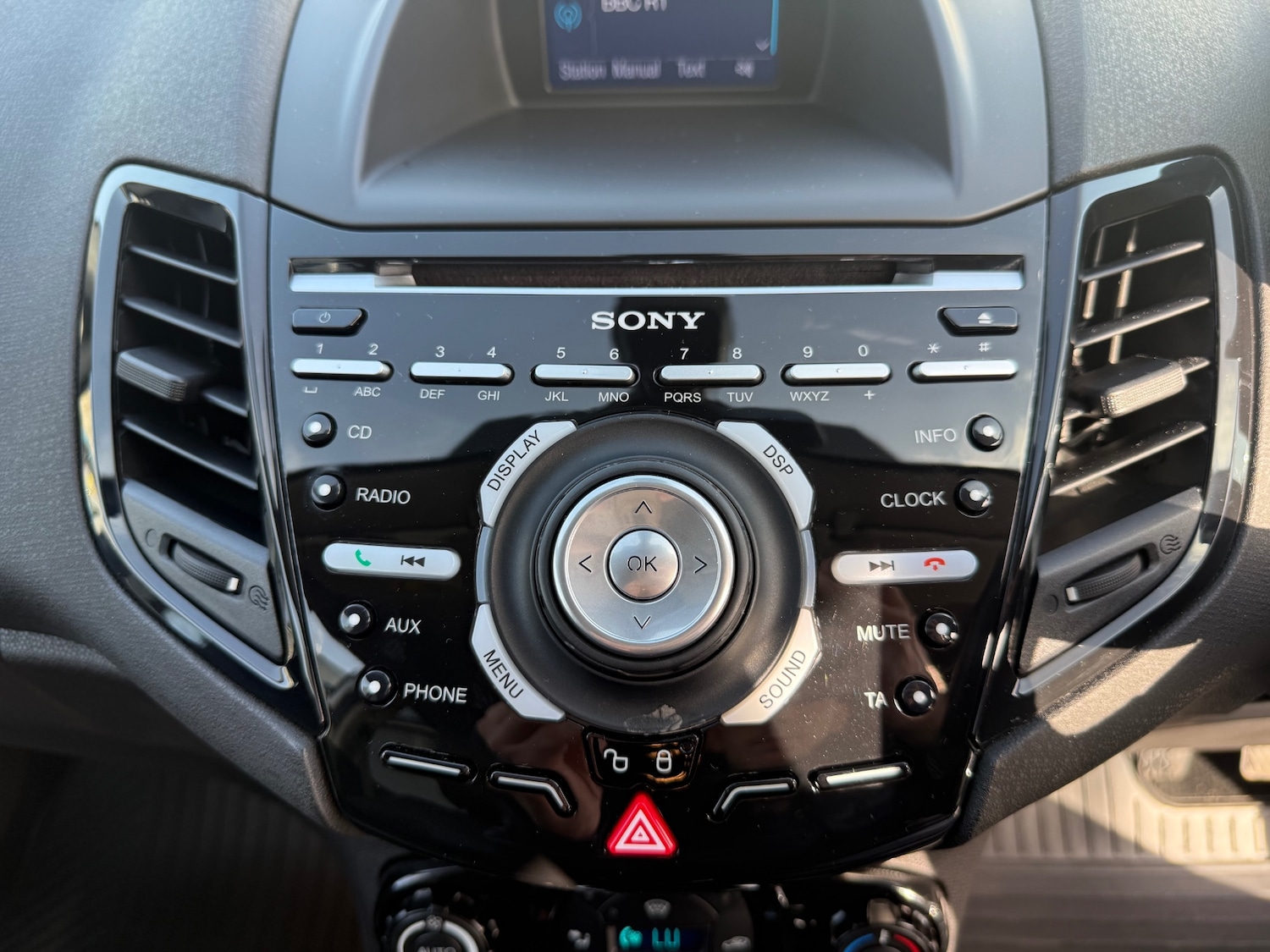 Used Ford Fiesta 2015 for sale - 77665908: Photo 43