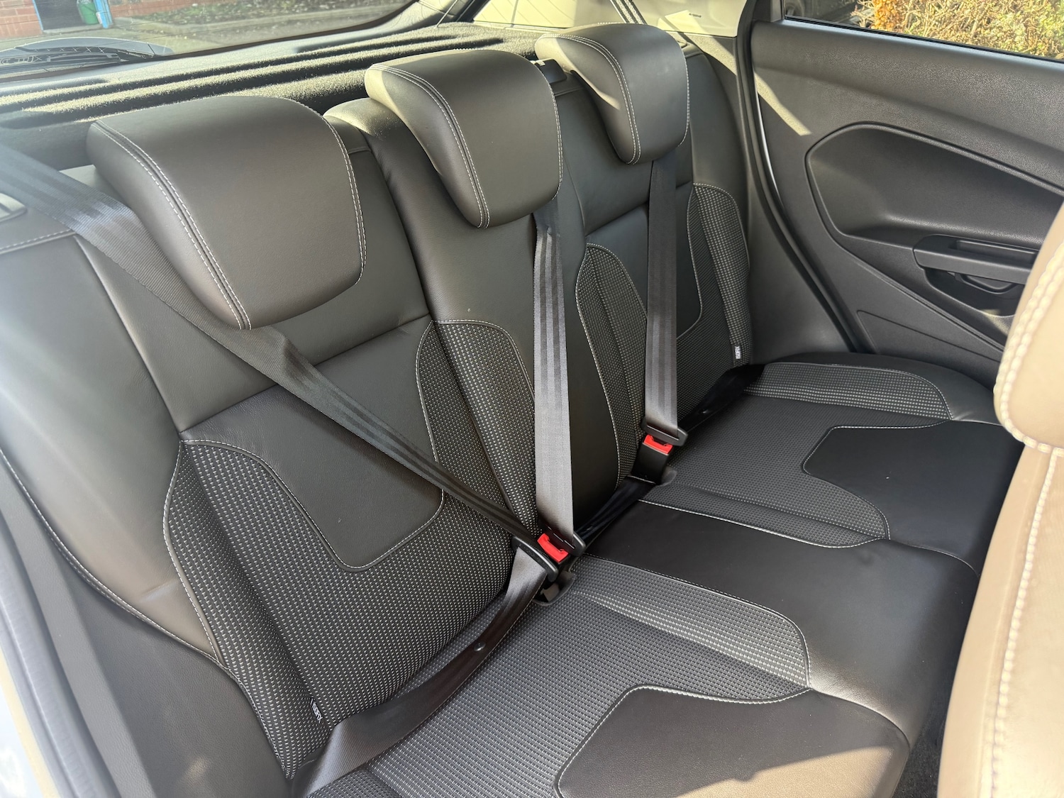 Used Ford Fiesta 2015 for sale - 77665908: Photo 51