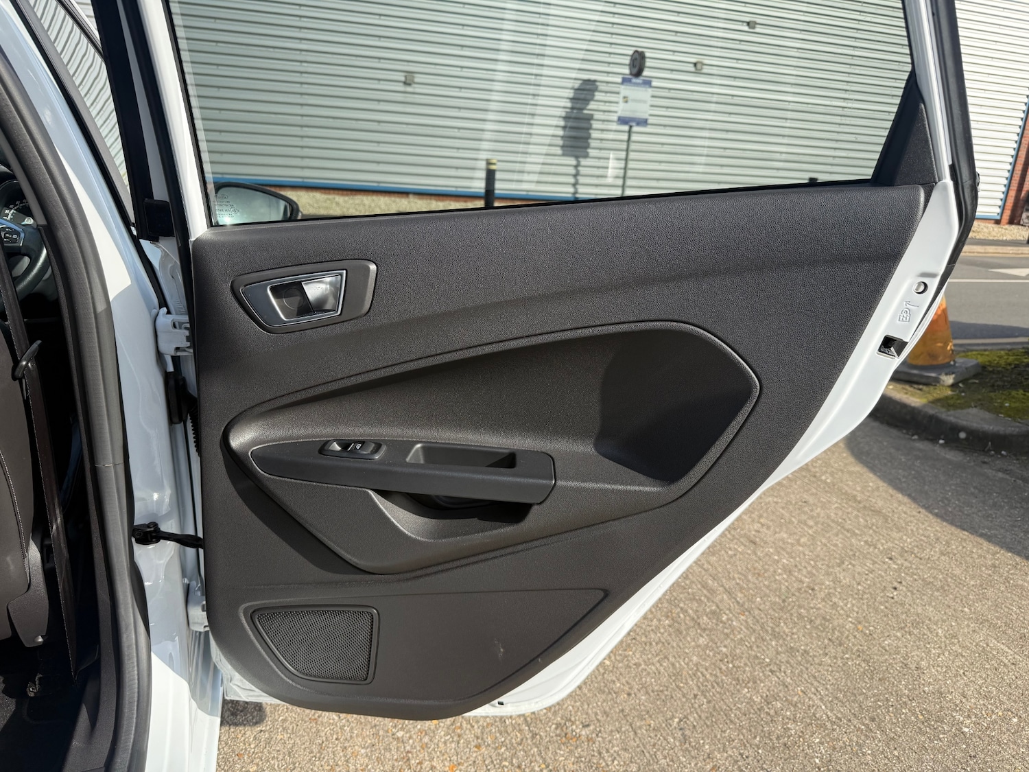 Used Ford Fiesta 2015 for sale - 77665908: Photo 52