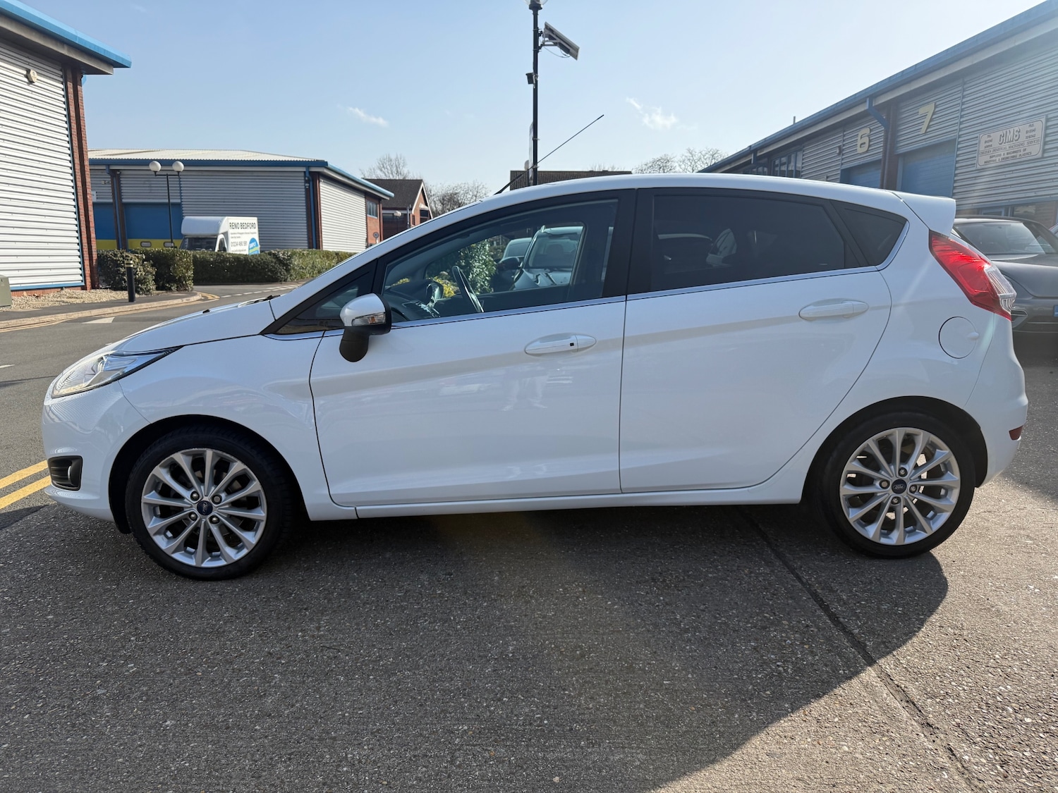 Used Ford Fiesta 2015 for sale - 77665908: Photo 7