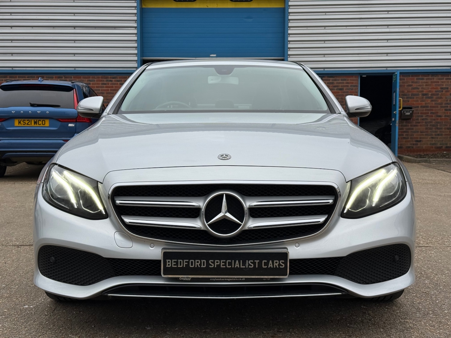 Used Mercedes-Benz E Class 2018 for sale - 77061456: Photo 2