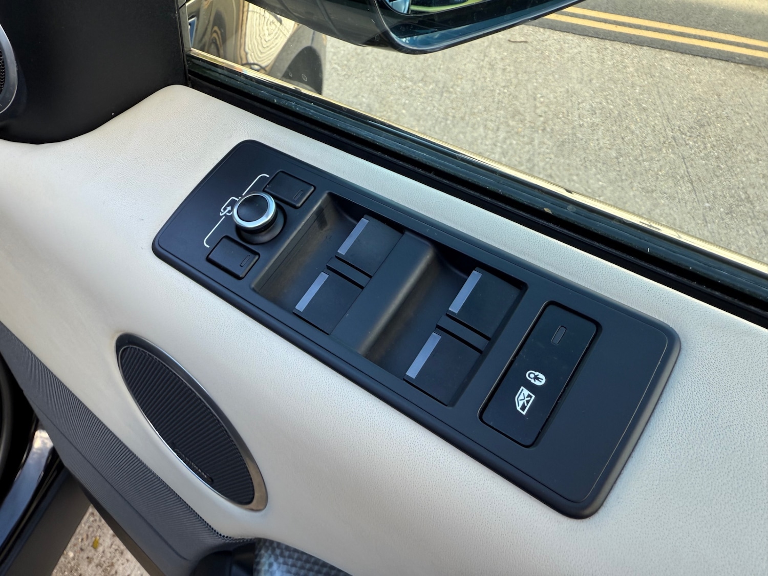 Used Land Rover Range Rover Sport 2015 for sale - 76444681: Photo 36