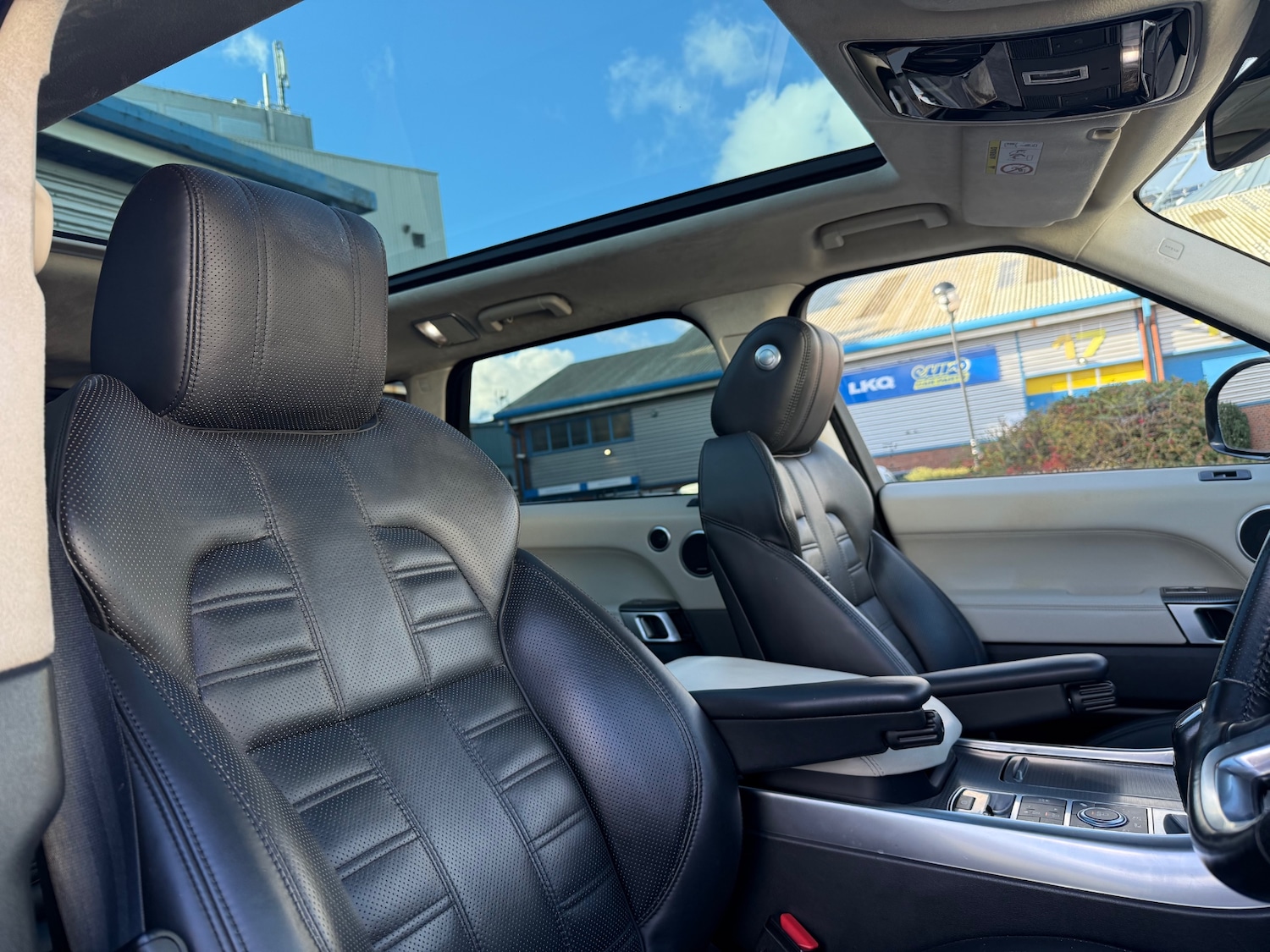 Used Land Rover Range Rover Sport 2015 for sale - 76444681: Photo 60