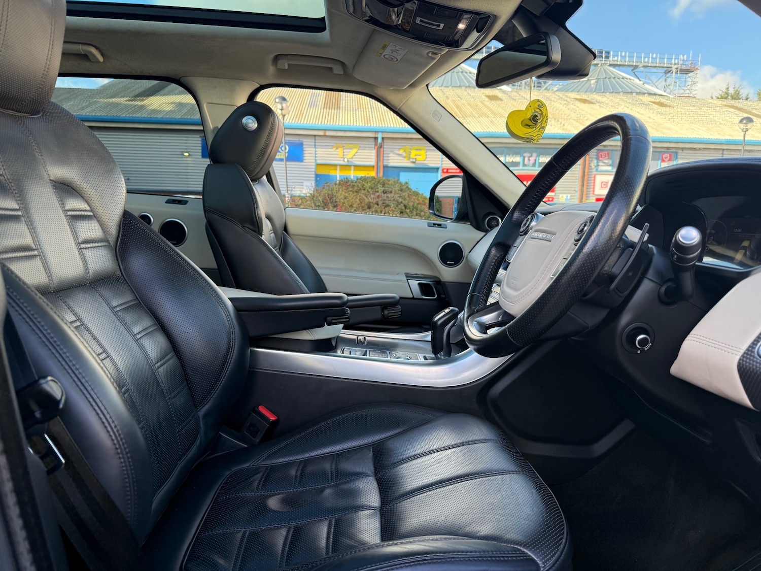 Used Land Rover Range Rover Sport 2015 for sale - 76444681: Photo 65