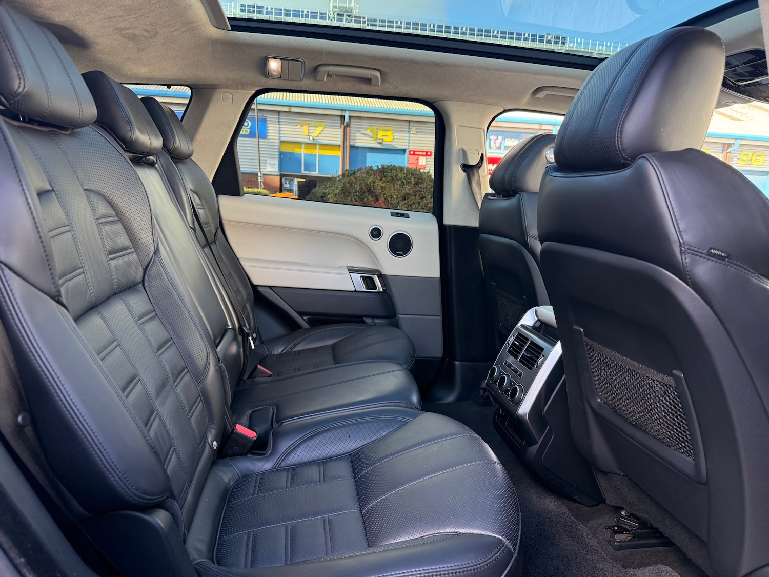 Used Land Rover Range Rover Sport 2015 for sale - 76444681: Photo 67