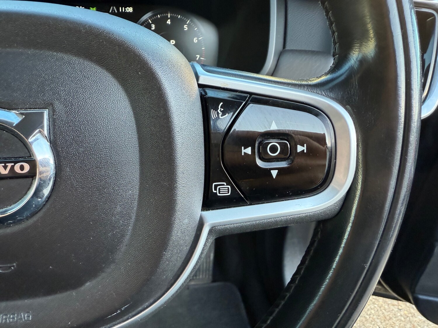 Used Volvo V90 2018 for sale - 76626065: Photo 44