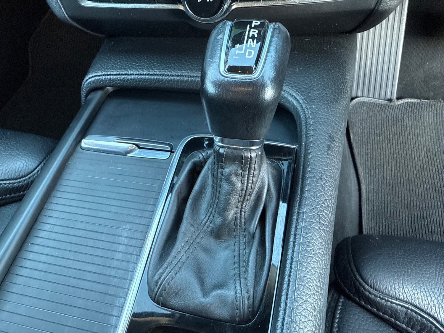 Used Volvo V90 2018 for sale - 76626065: Photo 48