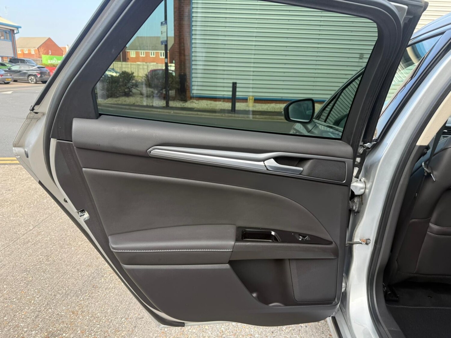 Used Ford Mondeo 2015 for sale - 77803889: Photo 30