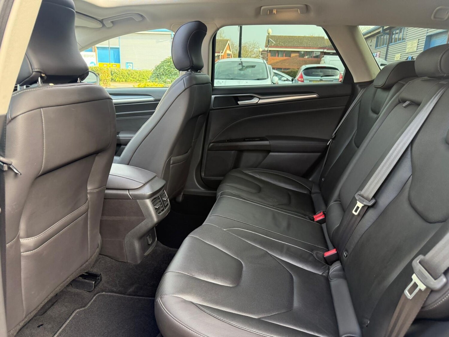 Used Ford Mondeo 2015 for sale - 77803889: Photo 31