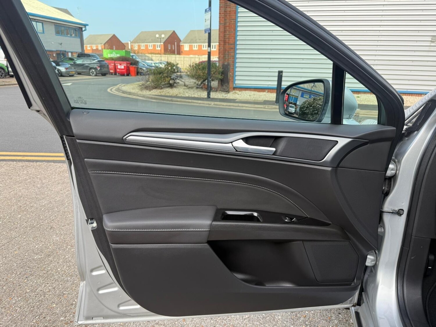 Used Ford Mondeo 2015 for sale - 77803889: Photo 34